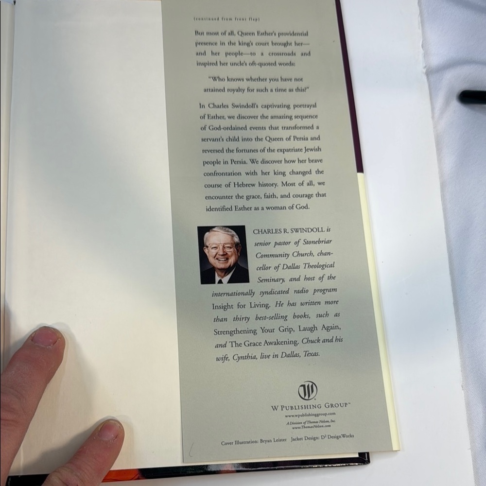 Esther Book by Charles R. Swindoll, Hard cover, book 2 in series - Picture 3 of 4